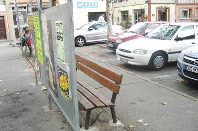 1benchwall.jpg