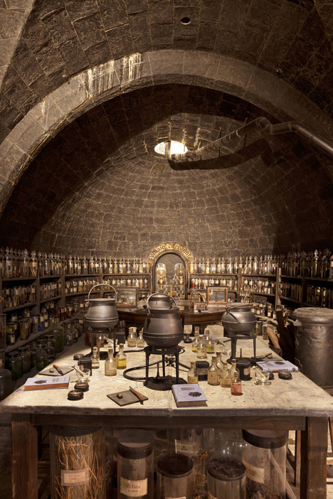 Harry Hall Cycles >> Elaborate Set Designs Saved by Magic (and Check Out the ... Harry Hall Cycles >> Elaborate Set Designs Saved by Magic (and Check Out the ...
