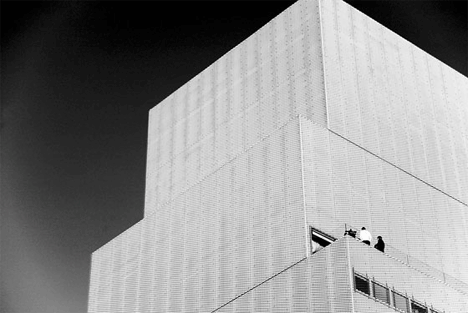 newmuseum.gif