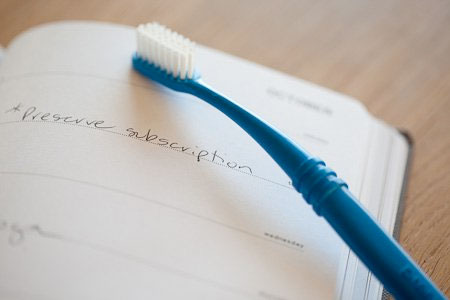 gg09-toothbrush.jpg