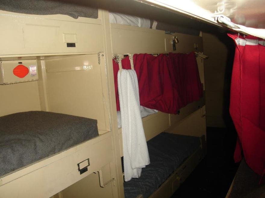 Navy Sitting Racks Smart Design for Tight Spaces: The U.S. Navy's Sit-Up Berths - Core77