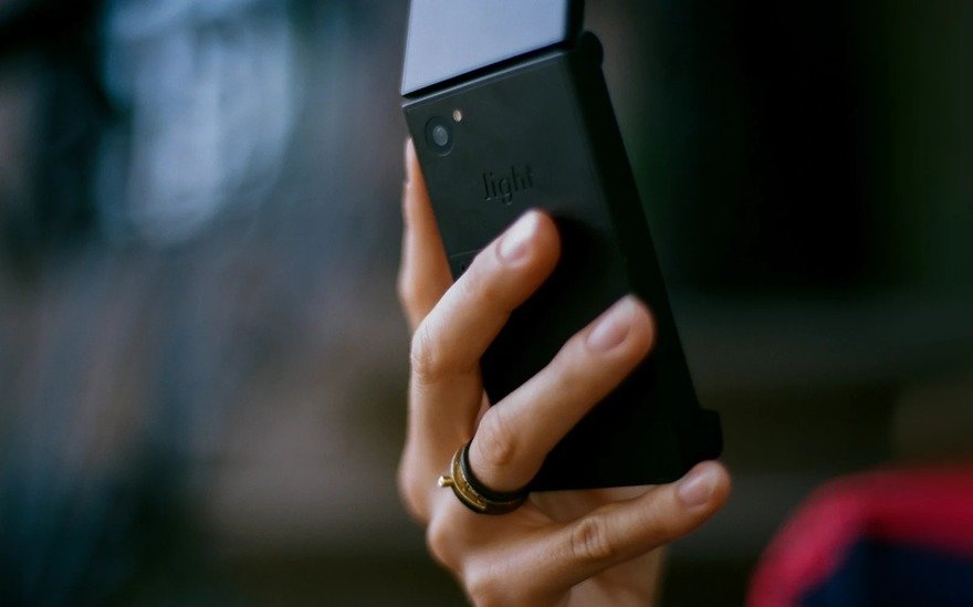Light is Bringing Back the Flip Phone - Core77