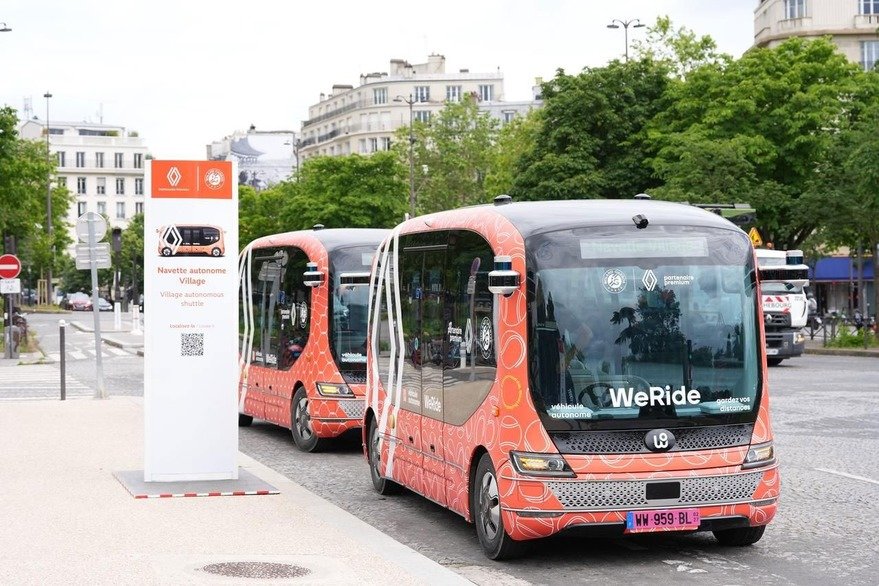 Chinese Autonomous Buses are Spreading Around the World - Core77