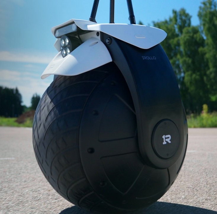 Unique Form Factor for a Security Robot: Rollo's Monowheel 'Bot - Core77