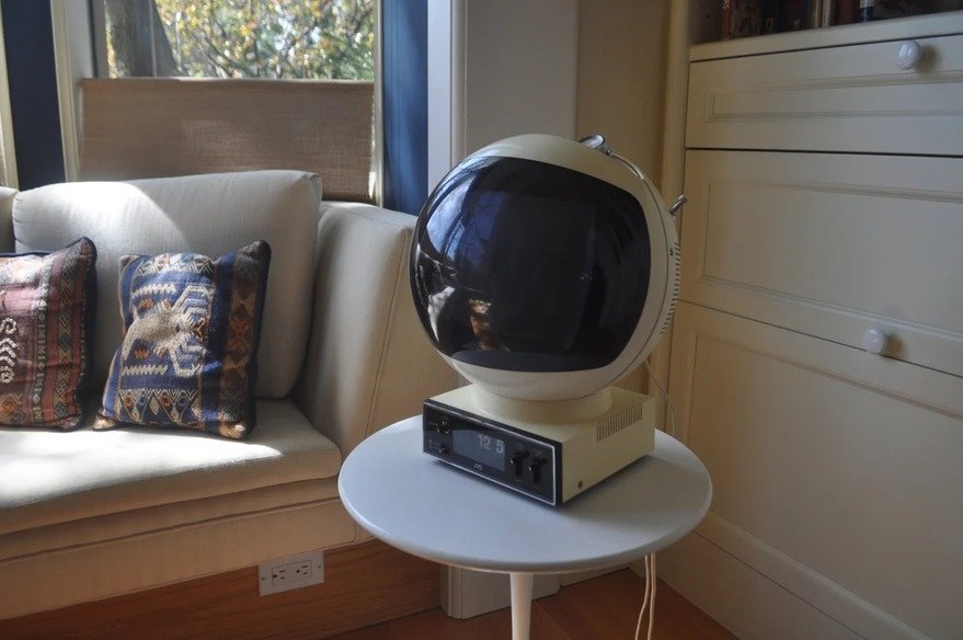 A Spherical Computer Monitor Pays Homage to a 1970 JVC Design  - Core77