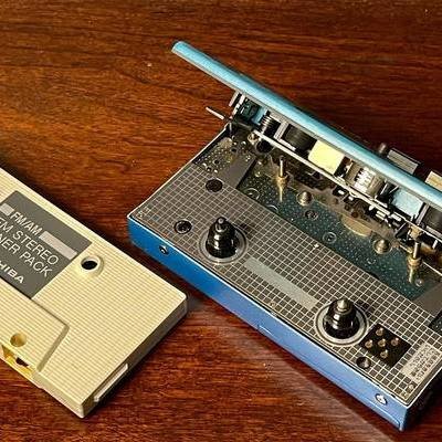 東芝　Walky KT-AS10 ステレオカセットプレイヤー TOSHIBA Walky KT-AS10／RP-AF5 東芝 ステレオカセット