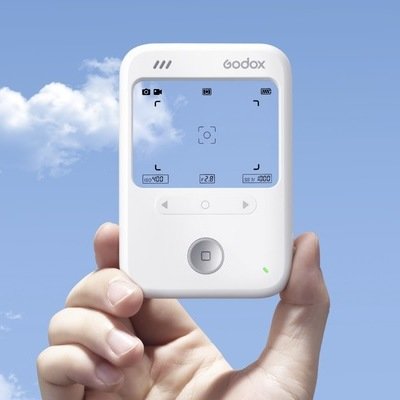 Form Follows Function: A New Camera Type That's Mostly Viewfinder, No Screen