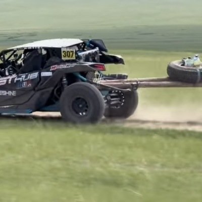 Clever Improvisation: How to Keep Your Car Going on Just Three Wheels
