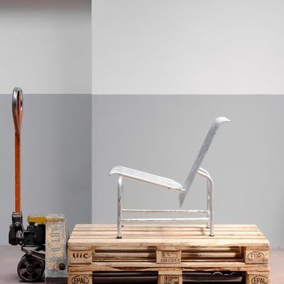 core77.com - Industrial Designer Moritz Schmid's Patio Chair for Embru