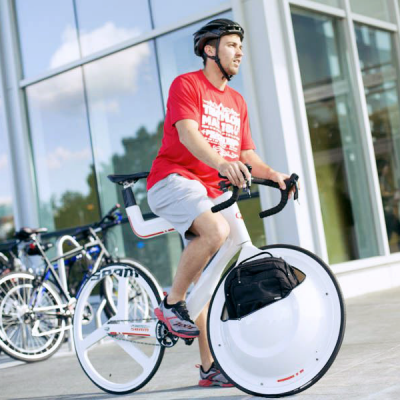 Reinventing the (Hubless) Wheel: 'Transport' Is a Trunk for Your Bike, by David Hotard, Matthew Campbell & Edwin Collier